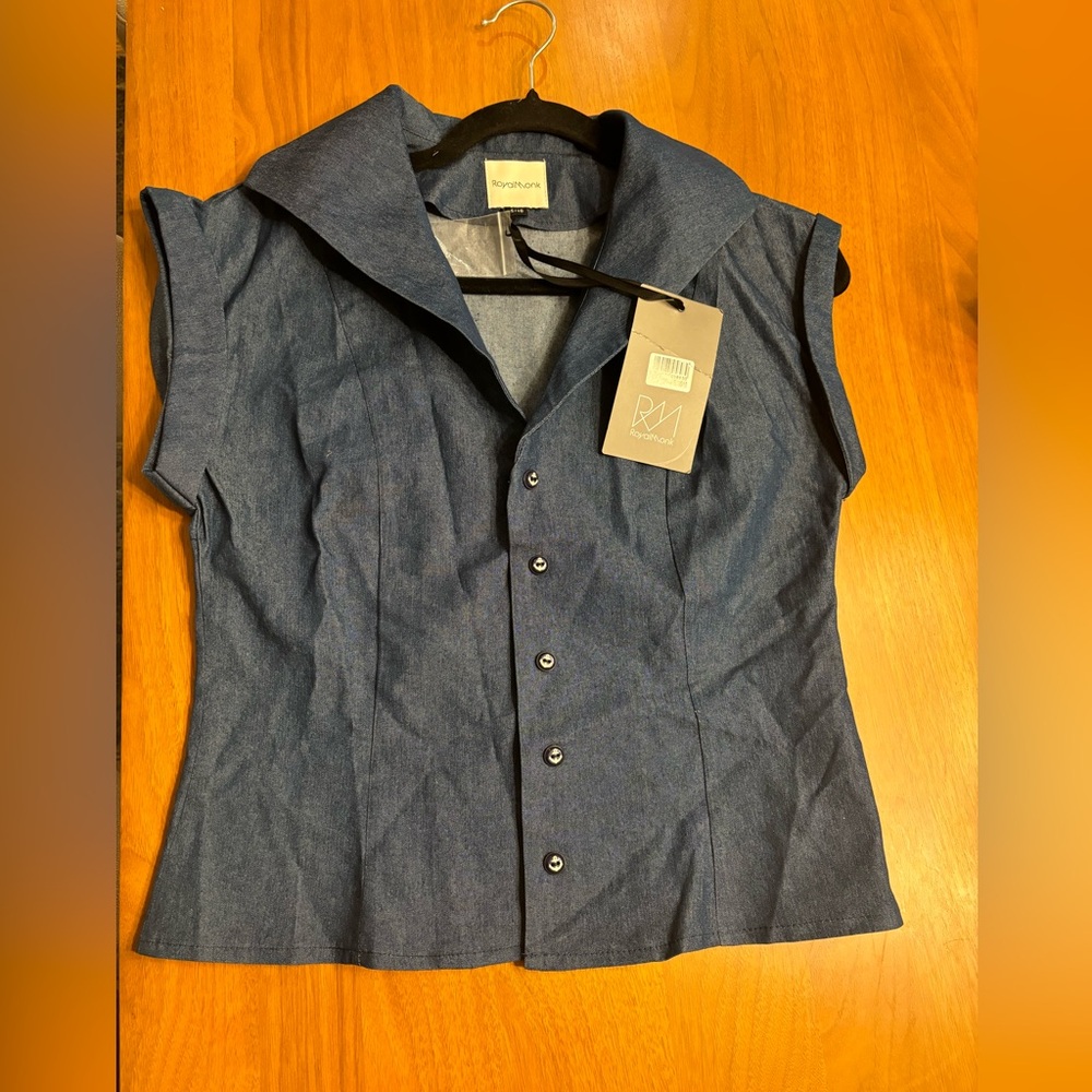 50’s style Denim Anchor Button Top - Picture 2 of 5